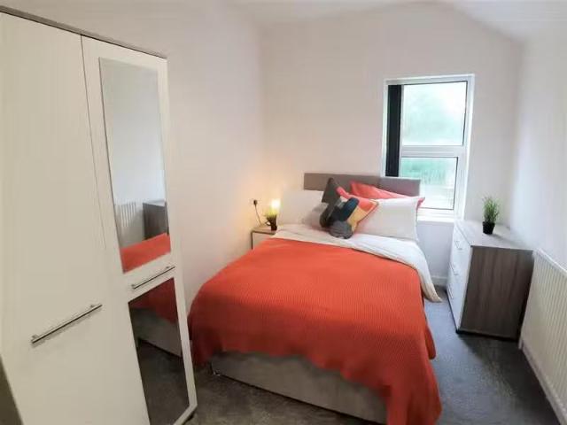 House for rent in Tolworth, Greater London