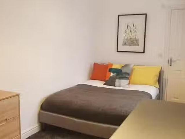 House for rent in Tolworth, Greater London