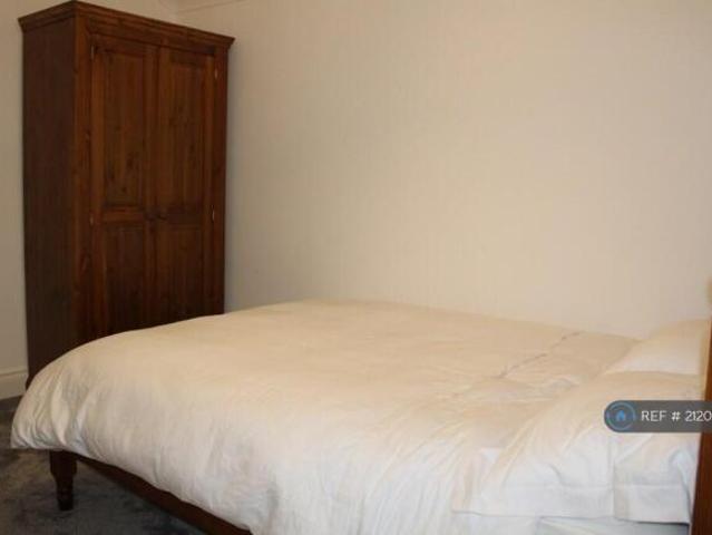 Room for rent in Cat Hill