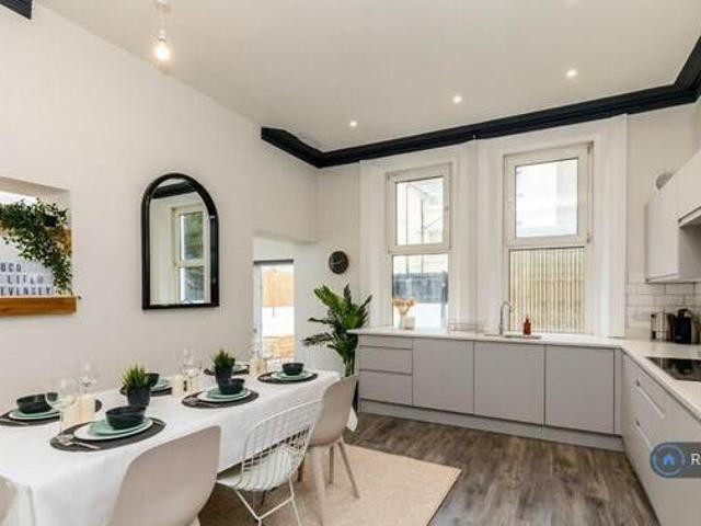 House for rent in Roselands, Eastbourne