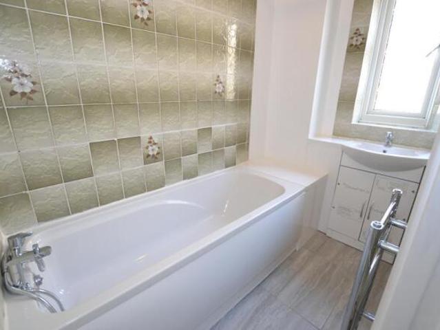 Room for rent in Cat Hill, England