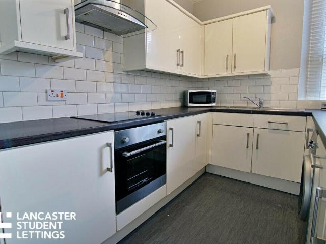 Room for rent in Greaves, Bare