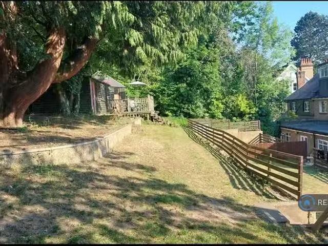 House for rent in London Borough of Croydon, Kenley