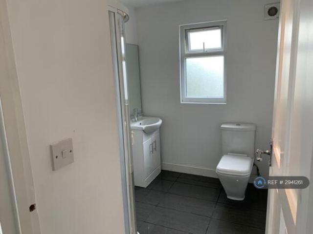 Room for rent in Twickenham, Greater London
