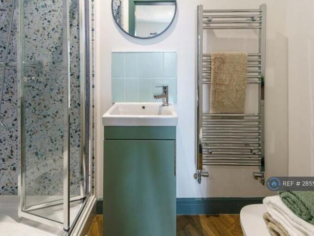 Room for rent in Warrington, England