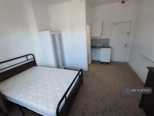 House for rent in Ince, Cheshire