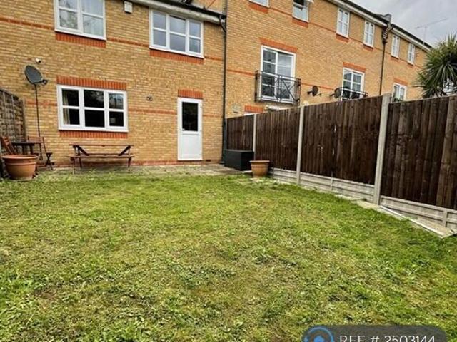 Terraced House for rent in Greenwich