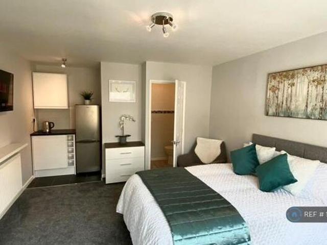 House for rent in Halesowen, West Midlands