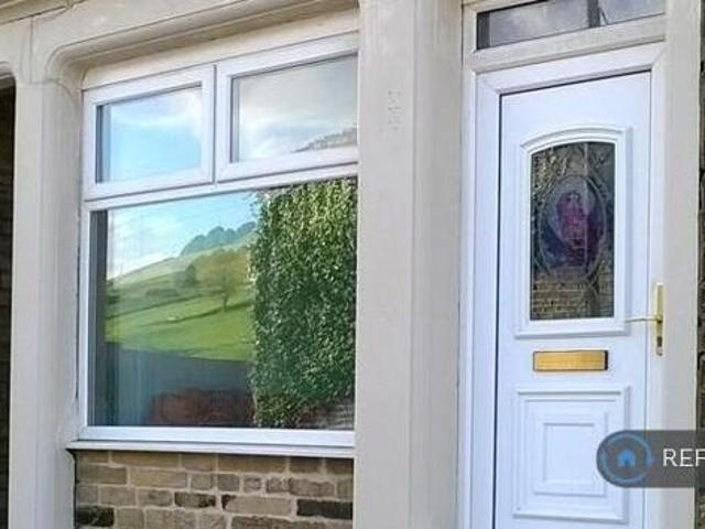 House for rent in Ovenden, Halifax