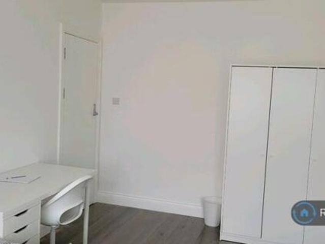 House for rent in London Borough of Harrow, Greater London