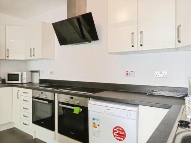 Room for rent in Wotton, Gloucester