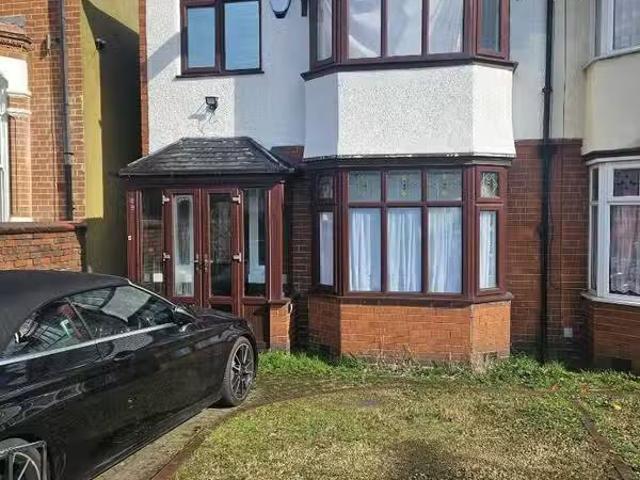 House for rent in Balls Hill, Hill Top