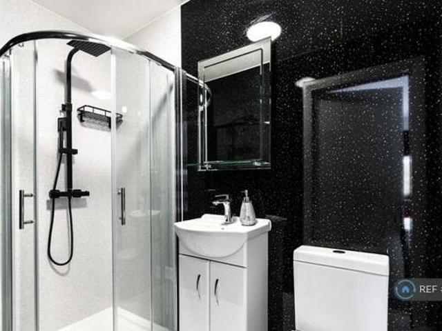House for rent in Red Hill, Surrey