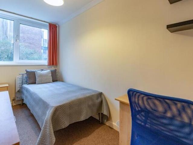 Room for rent in The Slade, Oxfordshire
