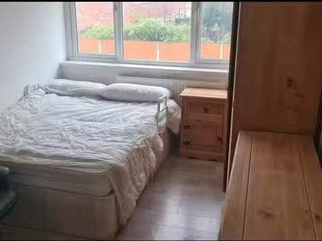 House for rent in London Borough of Merton, Greater London