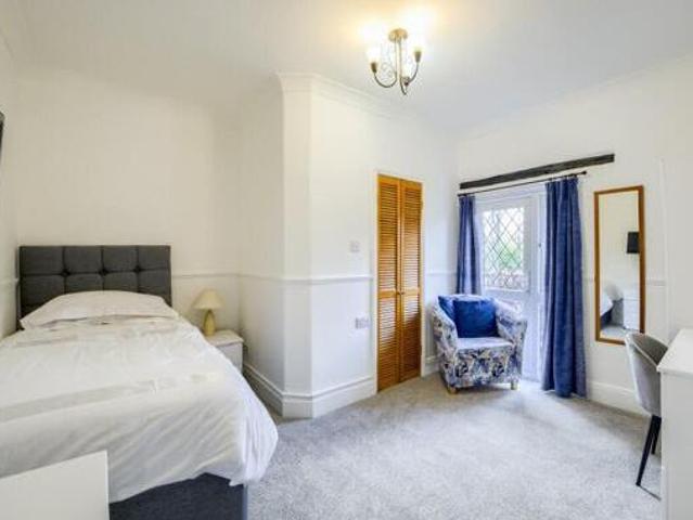 House for rent in Green Close, Warwickshire