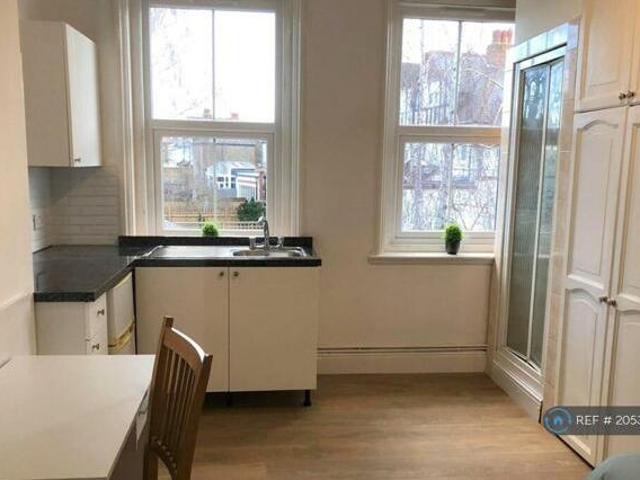 House for rent in Kingston Upon Thames, Greater London