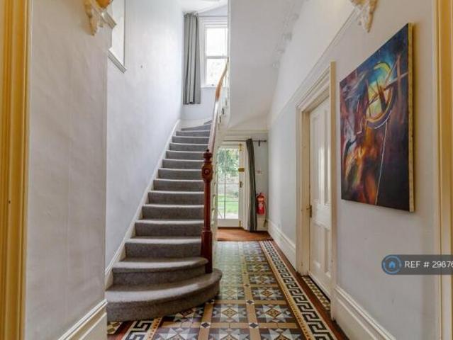 Room for rent in Cat Hill