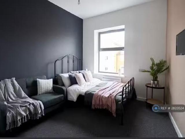 House for rent in Redcliffe, Feckenham