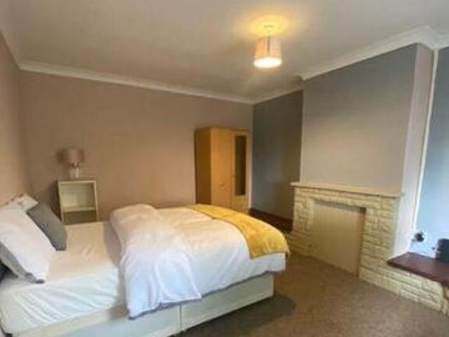 House for rent in Green Close, Warwickshire