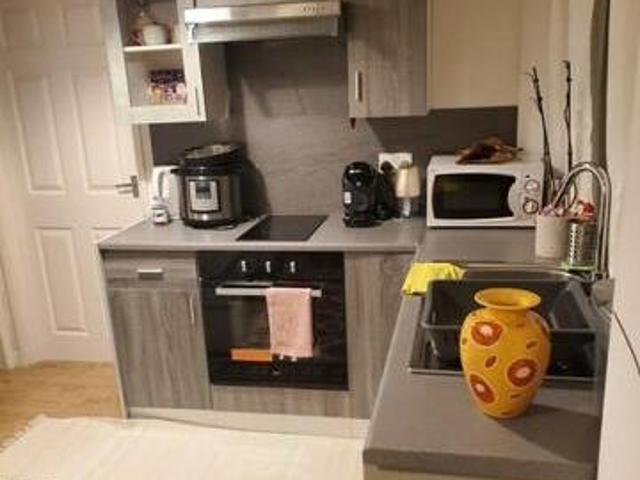 House for rent in Pachesham Park, Surrey