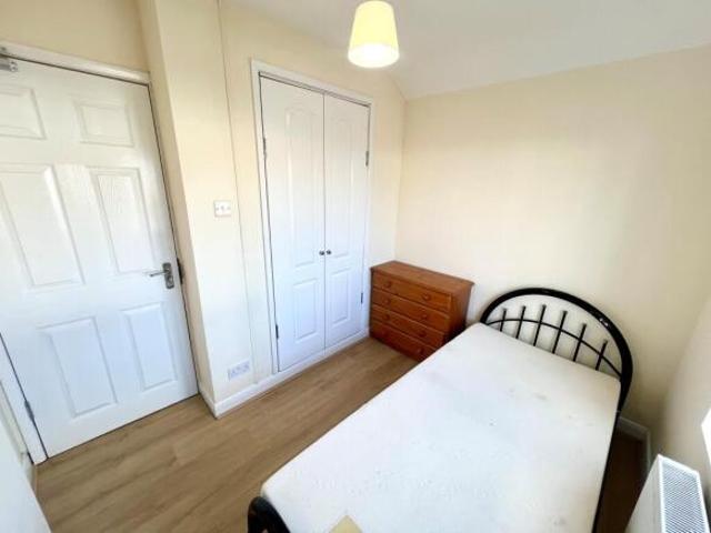 Room for rent in Milverton, Green Close