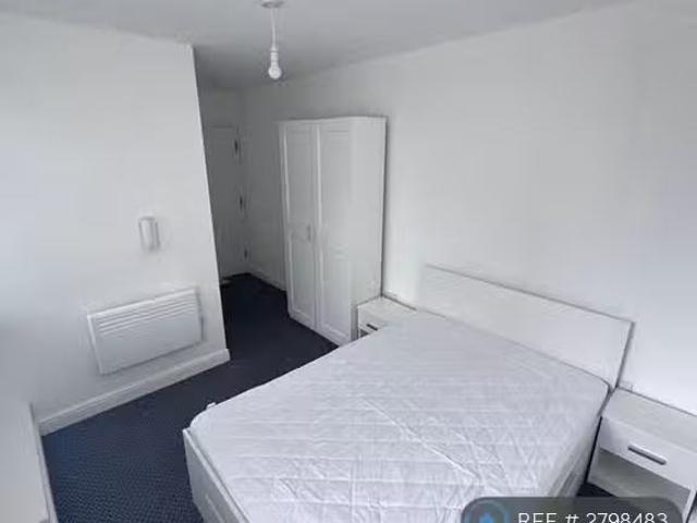 House for rent in Lee Bank, Greater Manchester