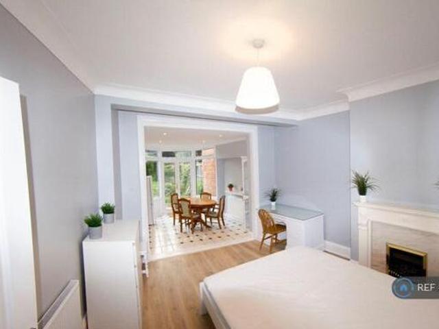 House for rent in Lyons, Greater London