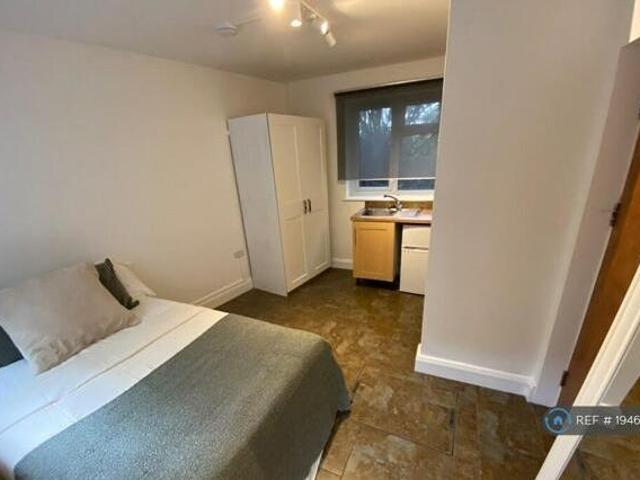 House for rent in Lyons, Greater London