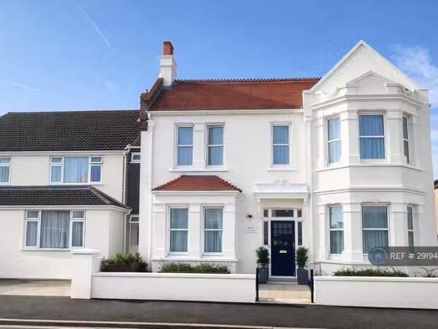 House for rent in Upton, Acol