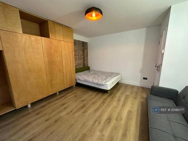 Room for rent in Cat Hill