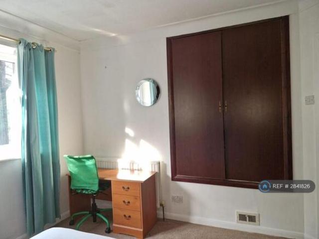 Room for rent in Cat Hill