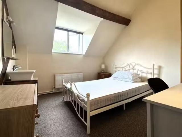 House for rent in Newent Business Park, Forest of Dean