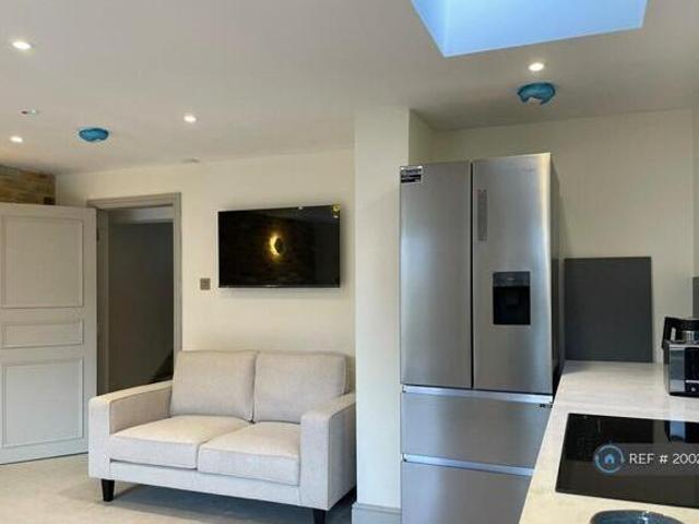 House for rent in Osney, The Slade