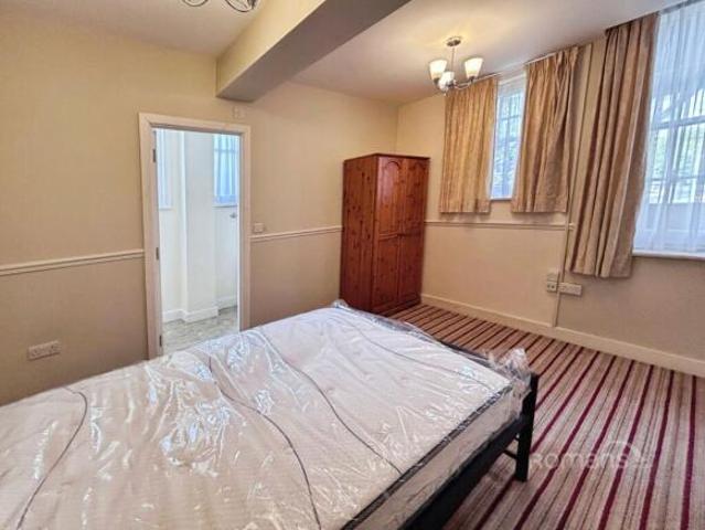 Room for rent in Tilehurst, Reading
