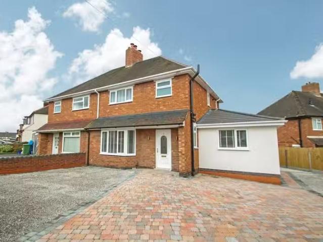 House for rent in Kettlebrook, Staffordshire