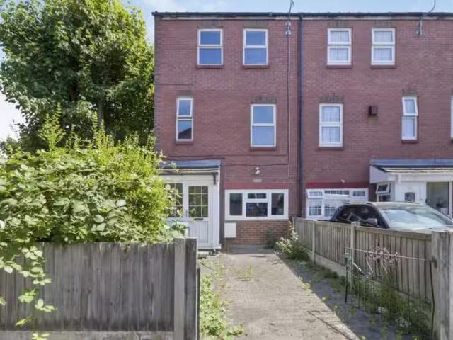 House for rent in Erith, Greater London