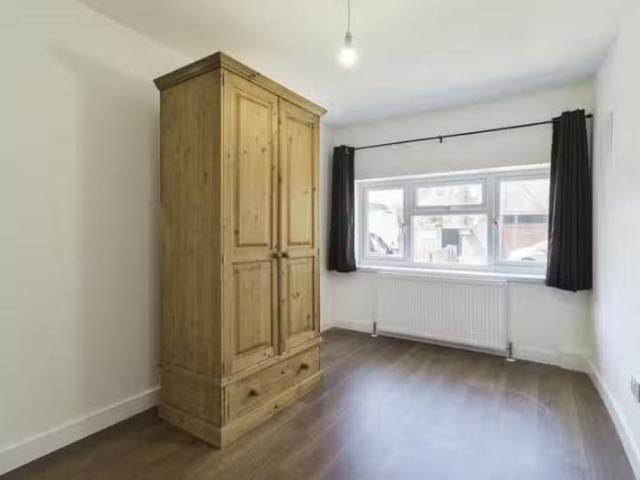 House for rent in Erith, Greater London