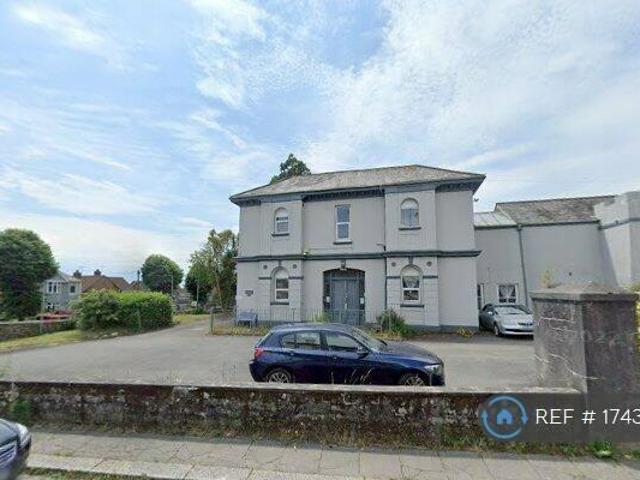 House for rent in Follaton, Strode