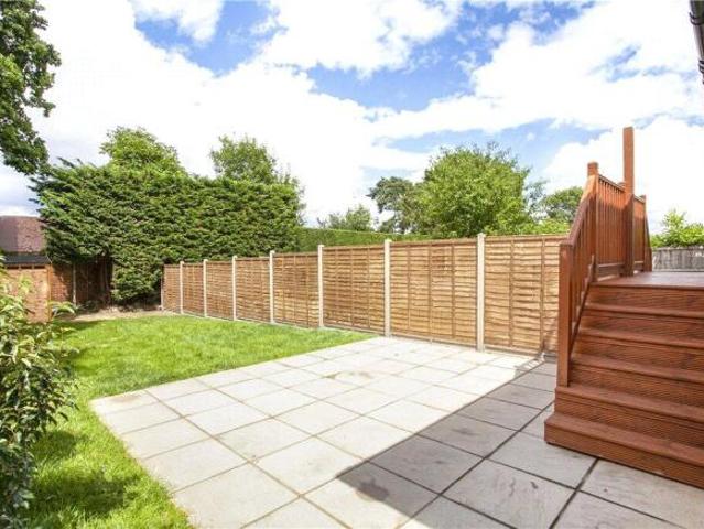 Room for rent in Onslow Village, Guildford