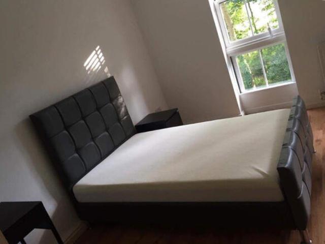 Room for rent in The Quayside, Bare