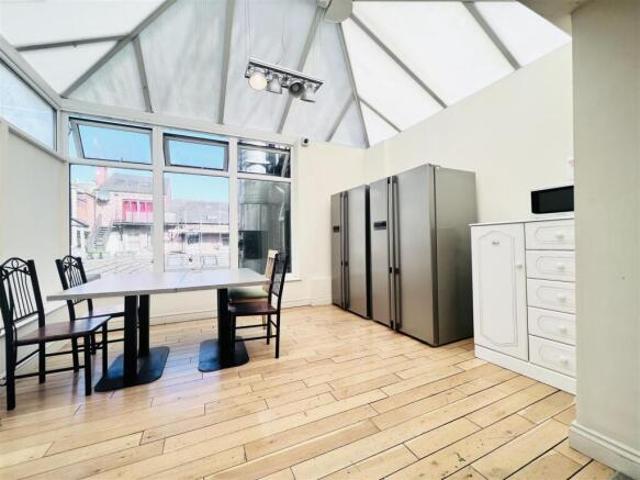 Room for rent in City Centre, Scotland