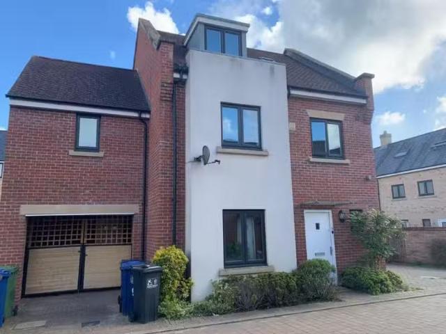 House for rent in Elmfield, Leicestershire