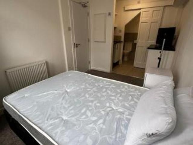 Room for rent in Cat Hill