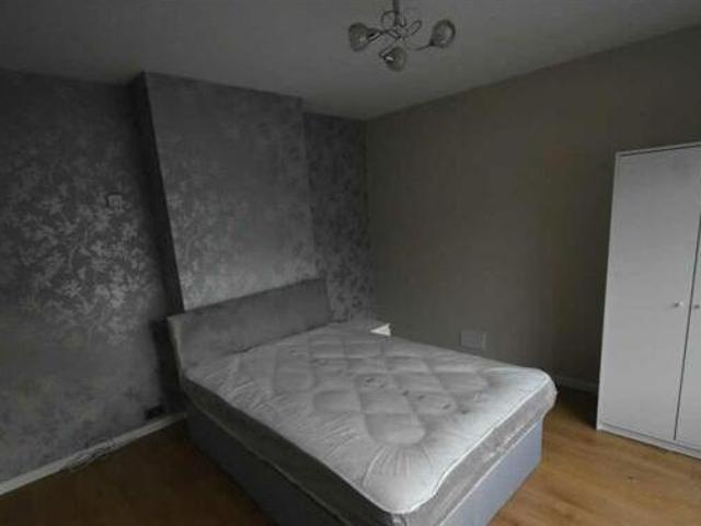 House for rent in Stone, Monks Orchard