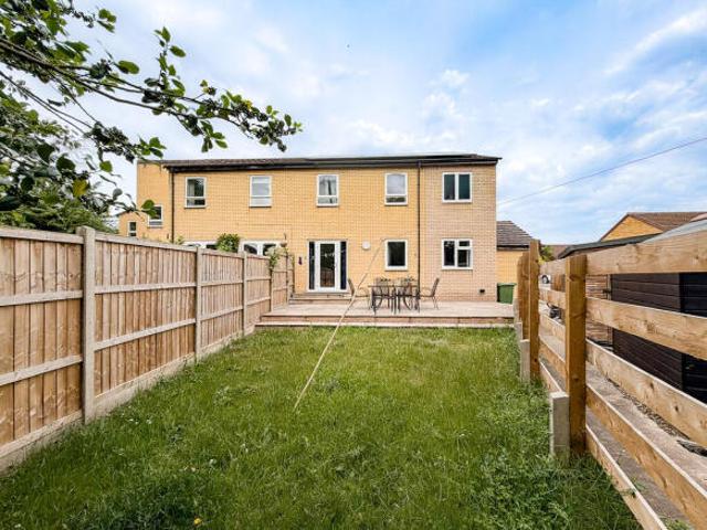 Room for rent in Green Close, Warwickshire