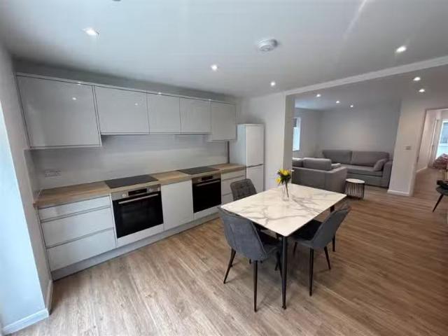 House for rent in South Lane, West Yorkshire