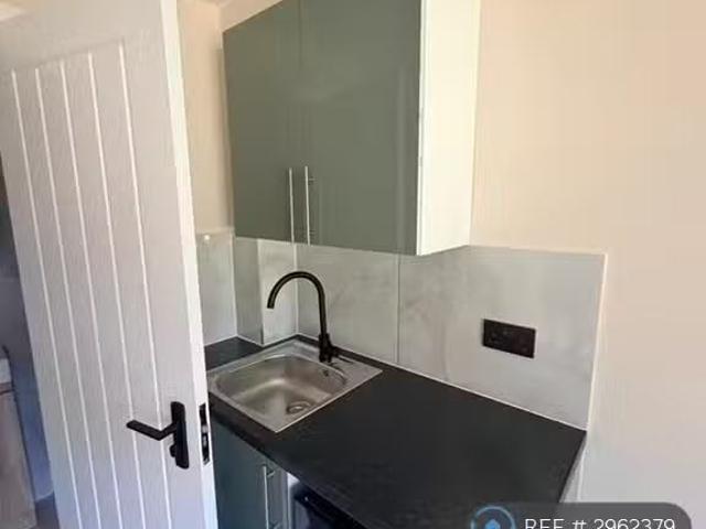 House for rent in Hart, Hampshire