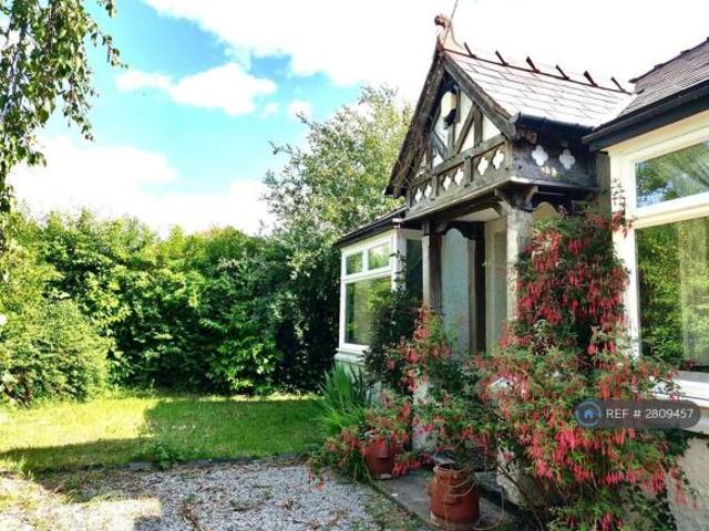 Room for rent in Saughall, Cheshire