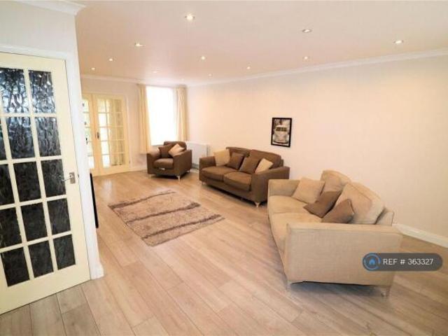 Room for rent in Erith, Greater London